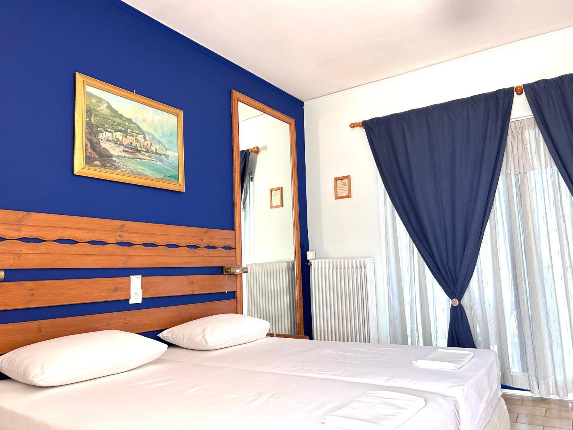 Bay Holiday Hotel & Spa Karavomilos  Exterior photo
