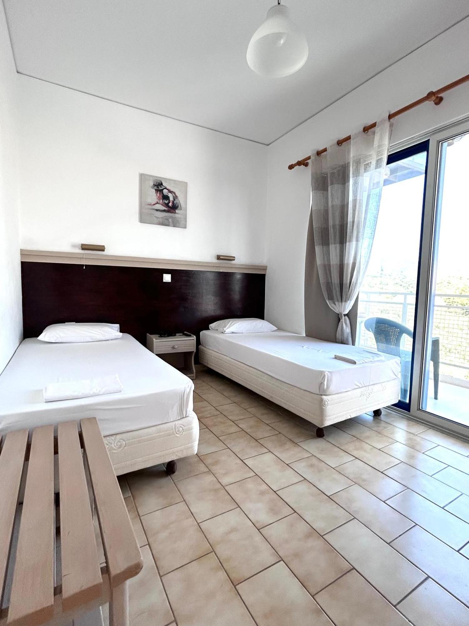 Bay Holiday Hotel & Spa Karavomilos  Exterior photo